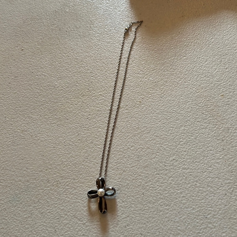 James avery necklace cross with pearl